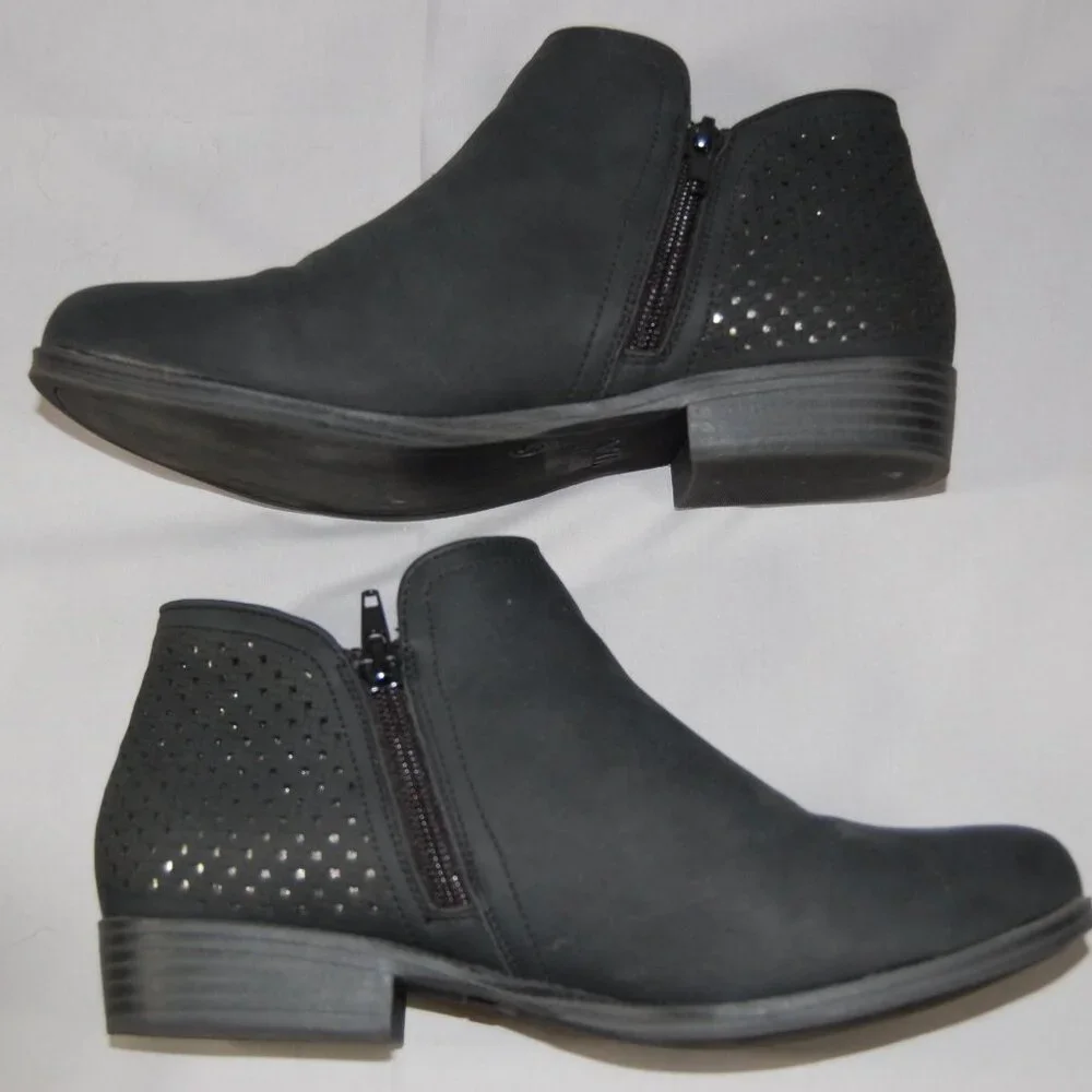 MIA Girl's Darlette size 5